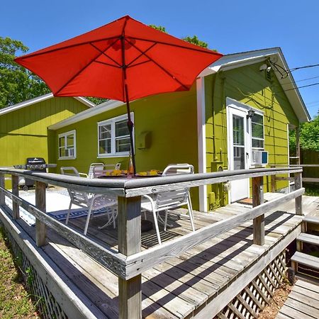 Fully Fenced Yard And Minutes To Bayside Beaches Eastham Exterior foto