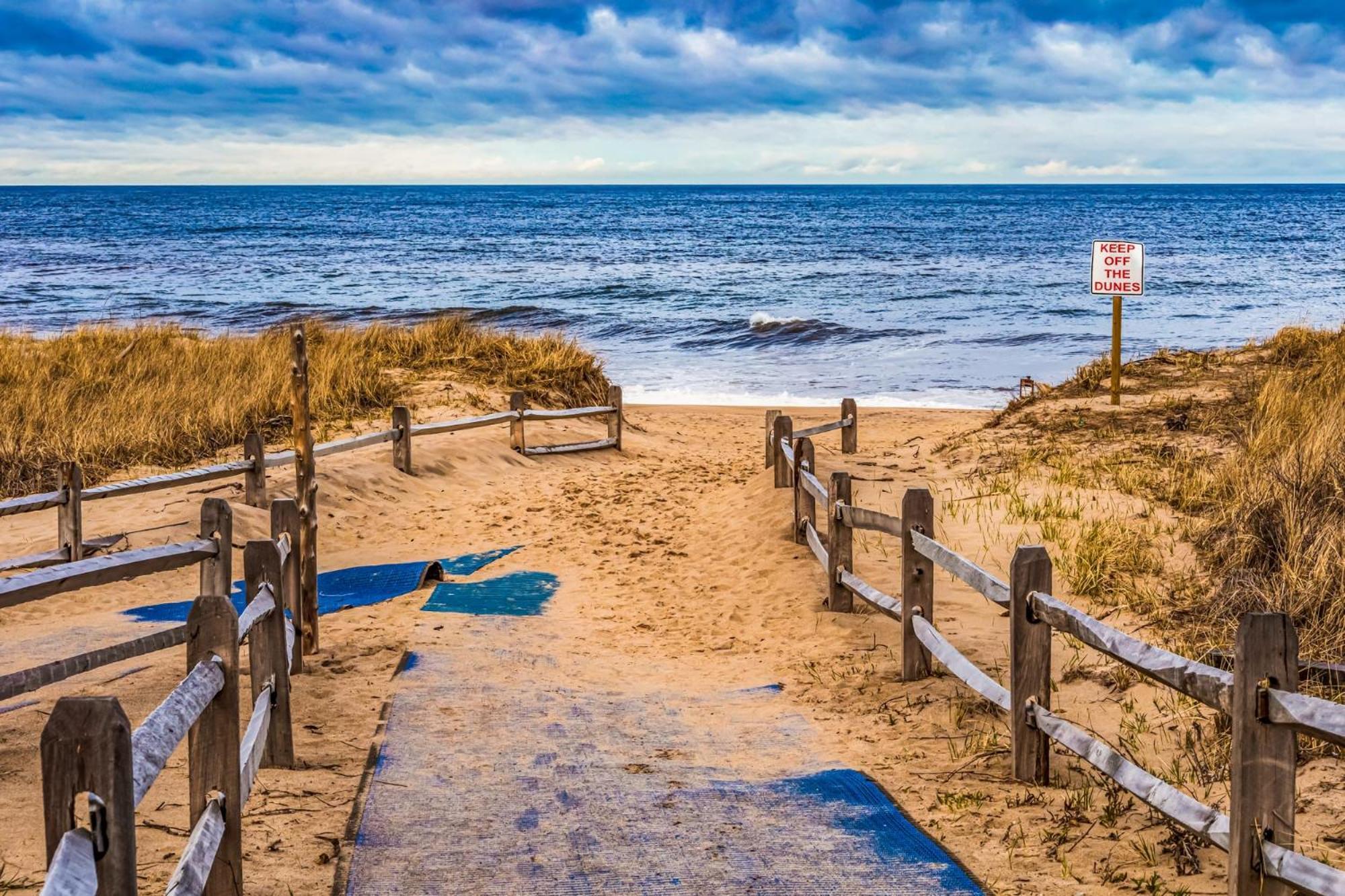 Fully Fenced Yard And Minutes To Bayside Beaches Eastham Exterior foto