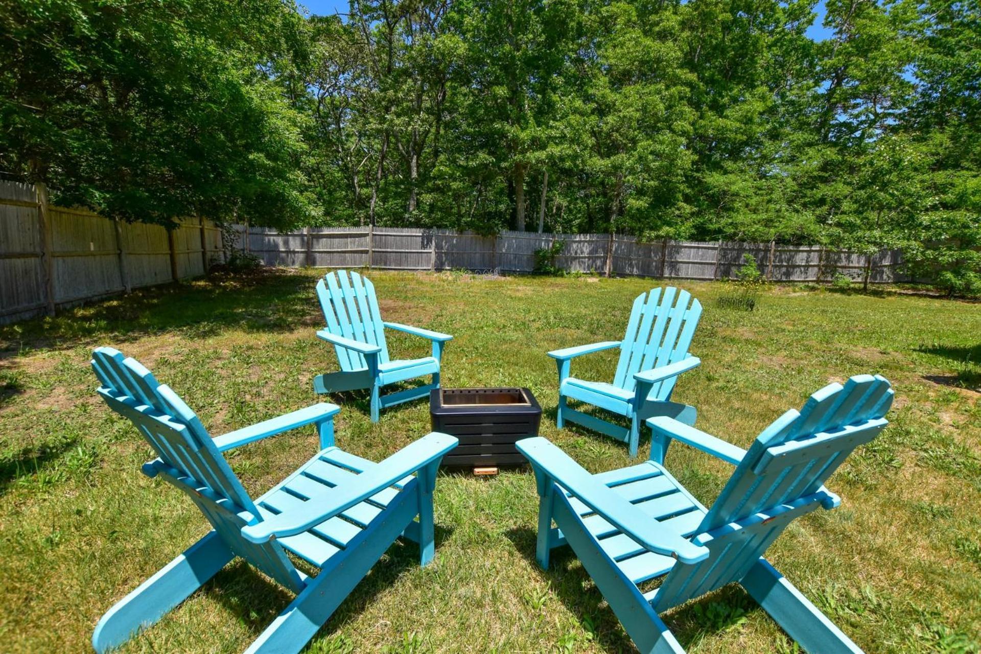 Fully Fenced Yard And Minutes To Bayside Beaches Eastham Exterior foto